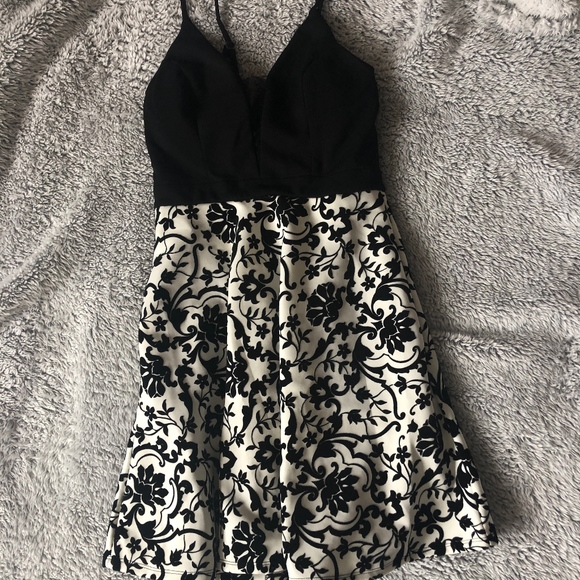 Xtraordinary Fit and Flare Dress - Size 5 - Picture 2 of 2